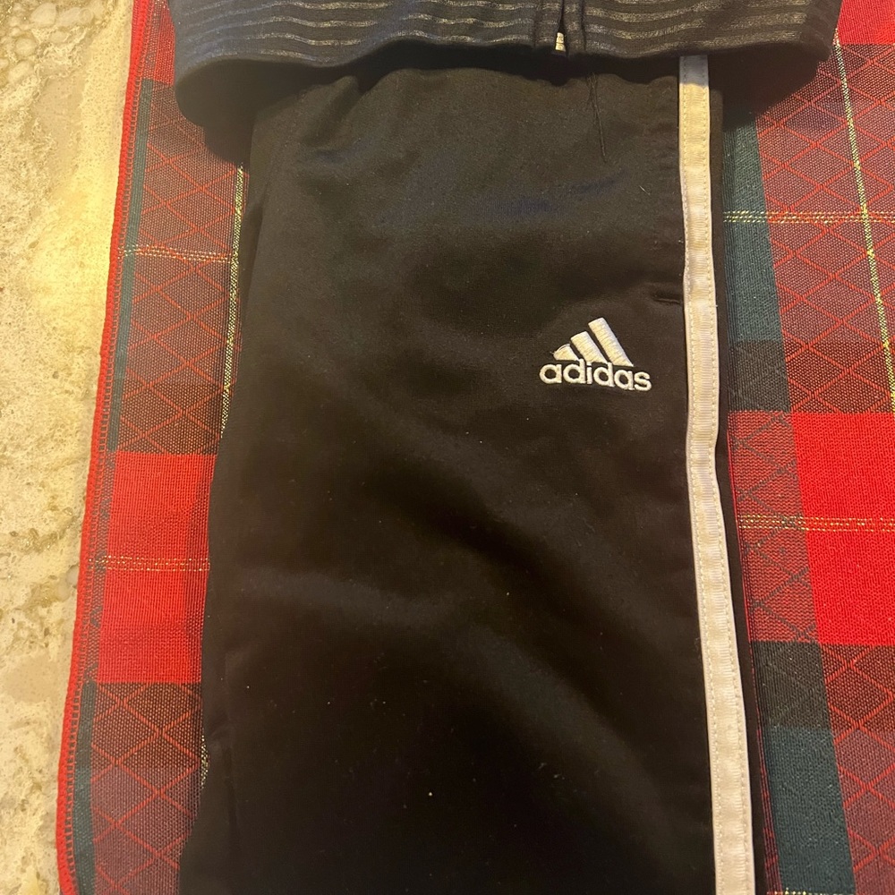 Size 5 adidas jogging suit